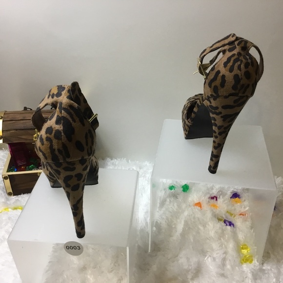 Women Platform Heels NWOT 003 - Picture 3 of 7